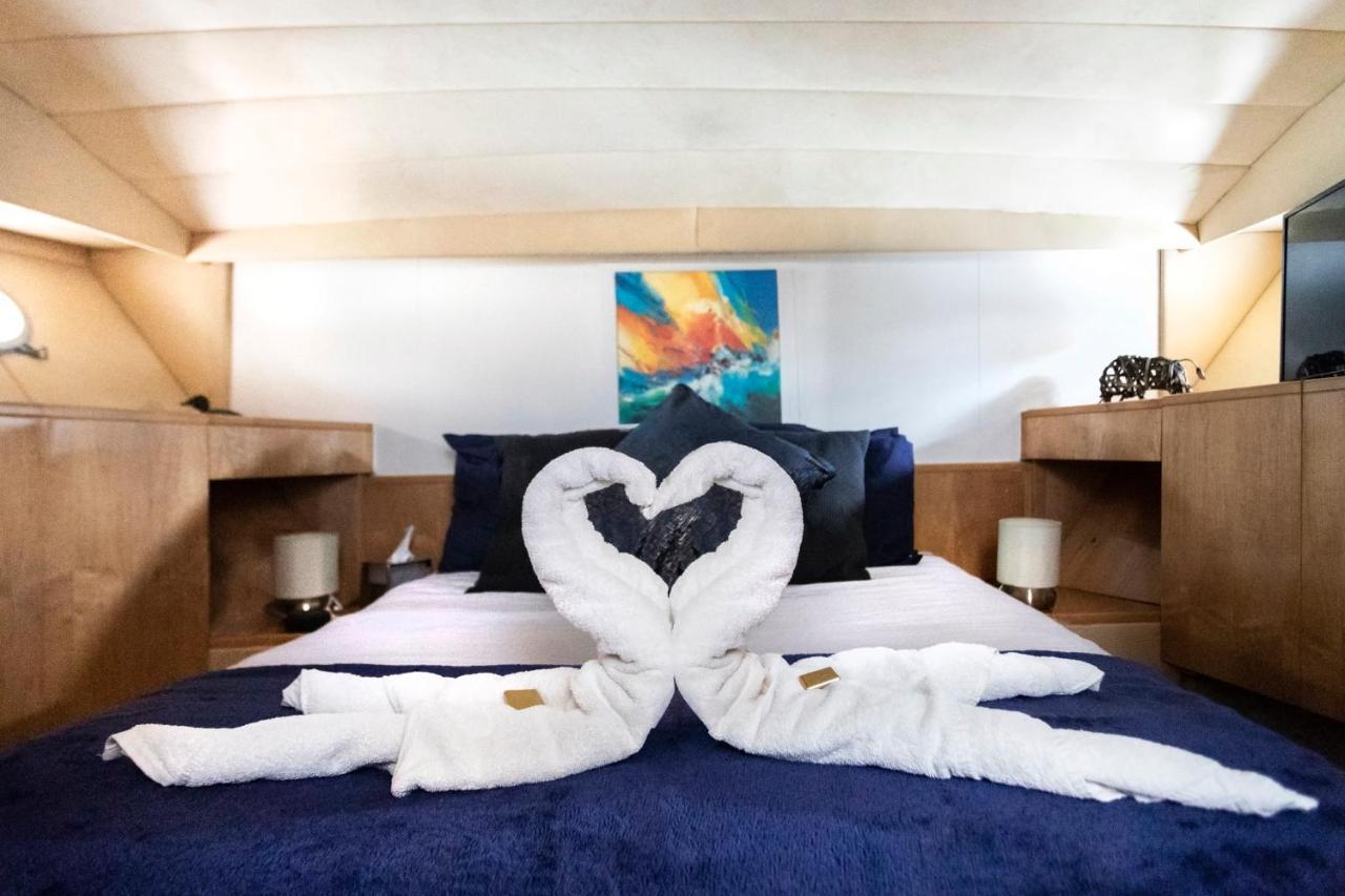 Eucala Motor Yacht Hotel East Molesey Buitenkant foto
